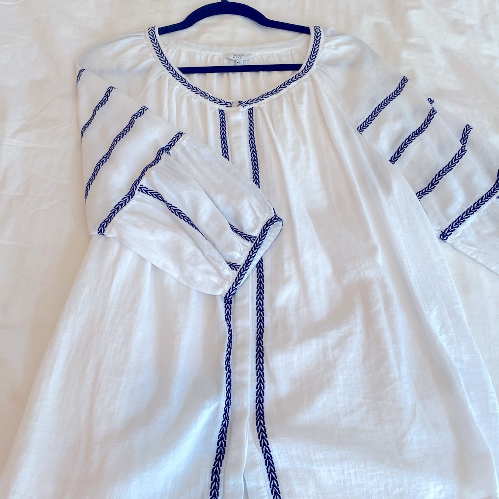 Linen and navy embroidered tunic